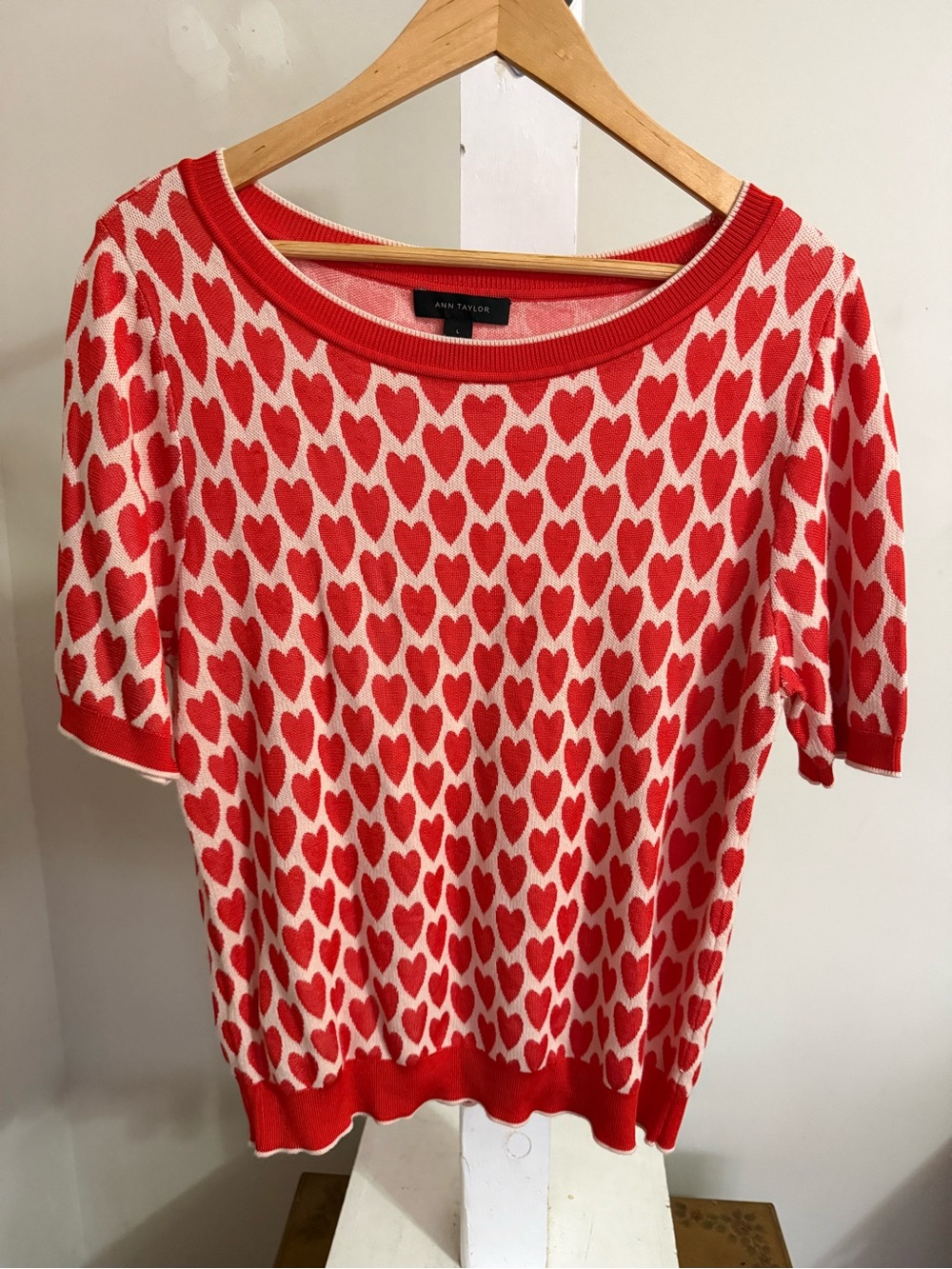 Ann Taylor Sweater - Picture 4 of 8